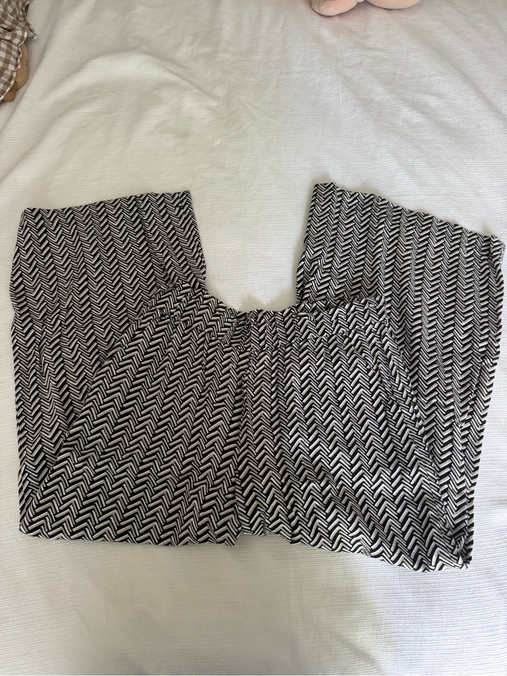 LOFT Black & White Chevron Wide-Leg Pants